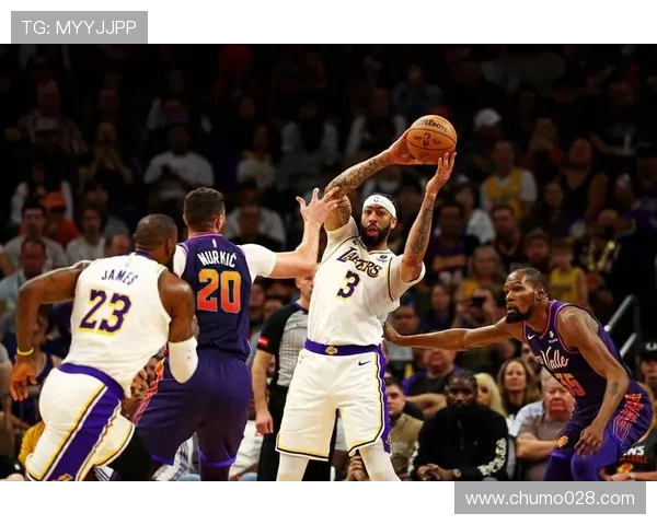 浓眉nba职业生涯亮点与场上风格解析 浓眉nba职业生涯亮点与场上风格解析